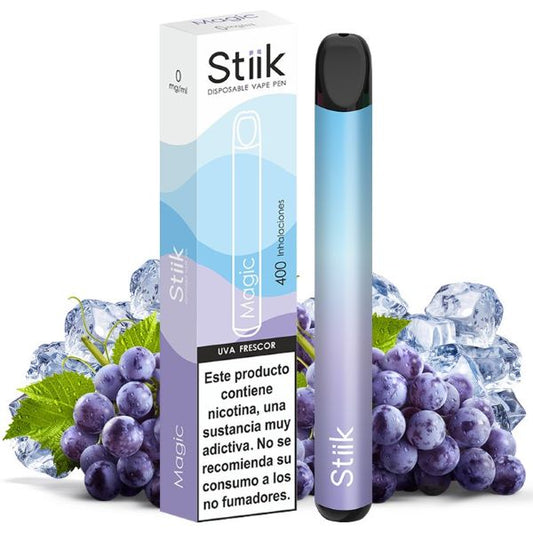 La imagen muestra un vaper desechable, de la marca Stiik, con una capacidad de 400 inhalaciones y del sabor Magic, que equivale a la uva con hielo